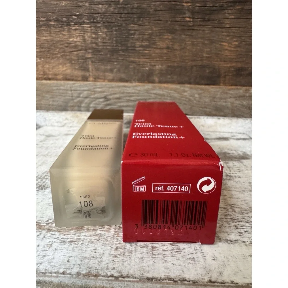 Clarins Everlasting Foundation +‎ SPF 15 #108 Sand NIB 1.1oz | MSRP = $49